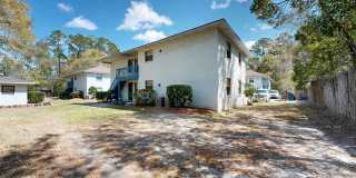 Updated 2 Bedroom / 1 Bathroom Apartment Gallery 4
