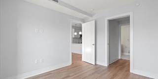 811 N COLUMBUS Street Gallery 14