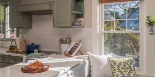 26 Vernon Avenue Gallery 17