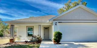 BEAUTIFUL Newer Home 3/2/2 Spring Hill, 1589 Sq Ft Gallery 1