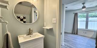 Ready NOW! A Custom Townhouse-Style Duplex Blocks to the Beaches! Fenced Yard - Hot Tub - Pet Friendly - All Appliances! Gallery 20