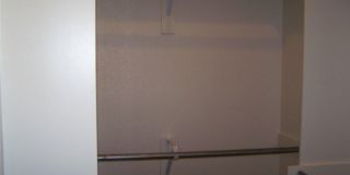 1013 Rice Street Gallery 12