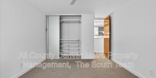 1155 Ash St Gallery 17