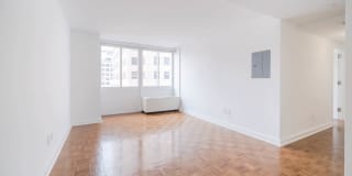 The Brooklyner Gallery 8