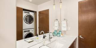 3bd/3ba Seattle Townhome Gallery 18