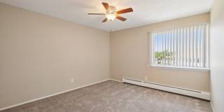 Rochester Square Gallery 29