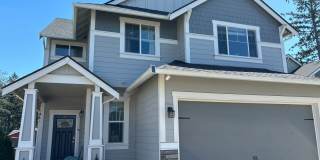 Spacious 3 Story Spanaway Home For Rent! Gallery 1