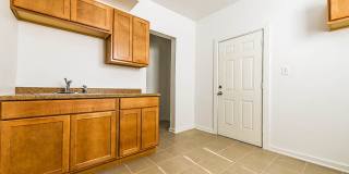 7135 S Blackstone Gallery 27