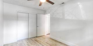 The Cottages Gallery 22