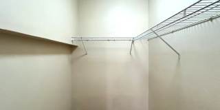 1 bed, 1 bath located in Corona! Gallery 24