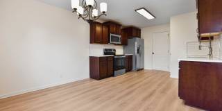 Pet Friendly Three Bedroom with Bonus! Gallery 8