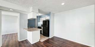 550 GOLDEN RAINTREE Place Gallery 10