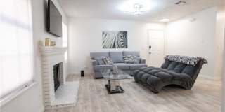 5576 W Rochelle Avenue Gallery 1