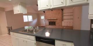 East Austin 4BR Gem on Cul-de-Sac w/ Spacious Lot & Updates Gallery 33