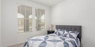 21283 W EDGEMONT Avenue Gallery 14