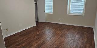 1 bed 1 bath townhome in the Heart of Spring Hill Gallery 10