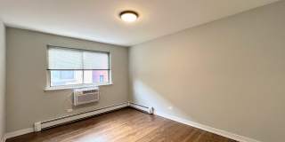 528 W Oakdale Gallery 1