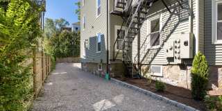 51 Boylston Street - 4 Gallery 16