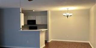 1563 North King Street Gallery 4