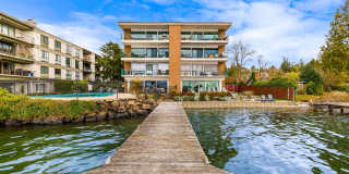 Waterfront Serenity: 1 Bedroom 1 Bathroom Luxury Living with Dock Access Gallery 1