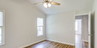 Charming 3 Bedroom Home Gallery 20