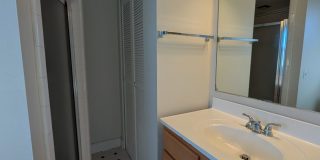 2 Bedroom Walking Distance to NCSU! 2 Bedroom Walking Distance to NCSU! Gallery 16