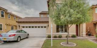 GREAT LOCATION!  Fabulous move-in ready 5 bed /3 bath home in south Tempe Gallery 1