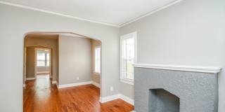 2606 East 7th Street Gallery 10