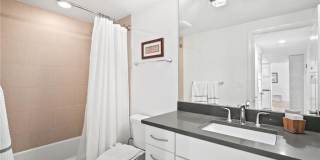 240 Seaview Court # 211 Gallery 11