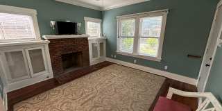 Room in 2 Bedroom Home at Avant Ave Gallery 12