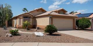 707 W Baylor Ln Gallery 1