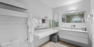 4921 Fisher Island Dr Gallery 44