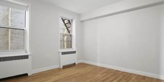 109 W 15th St Gallery 9