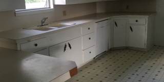 GREAT BRICK HOME ON LARGE LOT Gallery 1