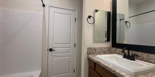 3-Bedroom Home with 50' RV Garage in Fort Mohave Gallery 16