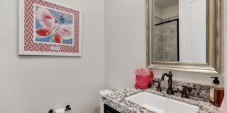 81600 Macbeth Street Gallery 23