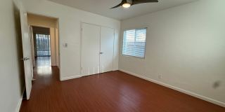 Charming 2BR/1BA Downstairs Unit with Private Yard in South Park Gallery 8
