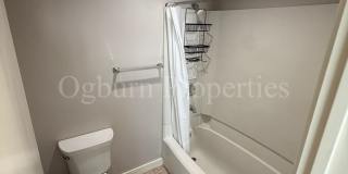315-507 N. Spruce St-1BR/1.5BA-Downtown APT!!! Gallery 12