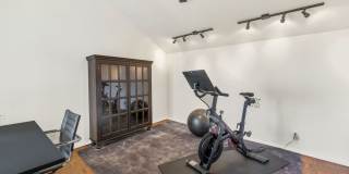 Rates Vary: 14,995 - $24,995 Gallery 17