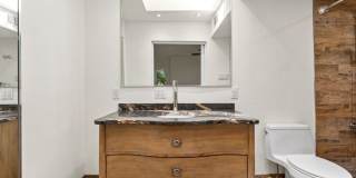 ALAMO HEIGHTS  |  TOWNHOME  |  REMODELED  |  HUGE TERRACE Gallery 30