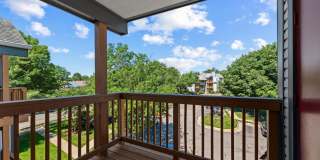6901 VICTORIA Drive Gallery 3