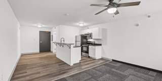 Creekside Commons Apartments Gallery 23