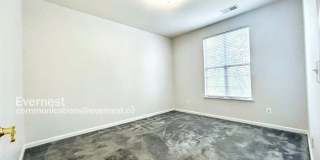 21197 McFadden Square Gallery 12