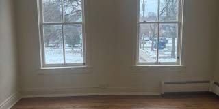 Spacious 2+ Bedroom House York City SD Gallery 14