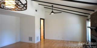 4400 Woods End Lane Gallery 17