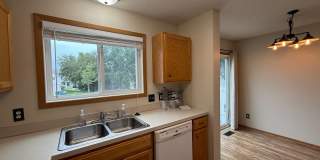 2 Bed Apple Valley Townhome Available NOW! Gallery 1