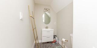 2923 N Avers Gallery 7