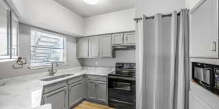 2450 Wickersham Lane Gallery 5