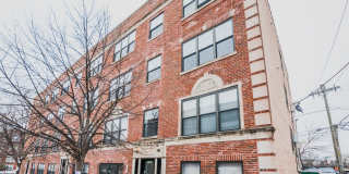 2050 W Hood Avenue Gallery 1