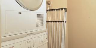 65 E Monroe Street Gallery 16